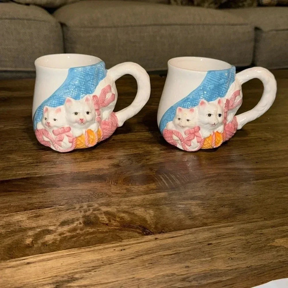 2 Vintage 3D Cats/Kittens Coffee/Tea Mugs/Cups Set of 2 Collectible PMC - Picture 1 of 16